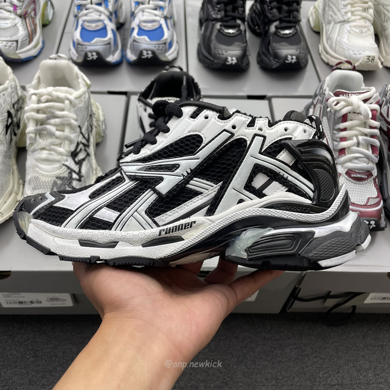 Balenciaga Runner White Grey Silver Black Blue Multicolor Burgundy (9) - www.newkick.vip